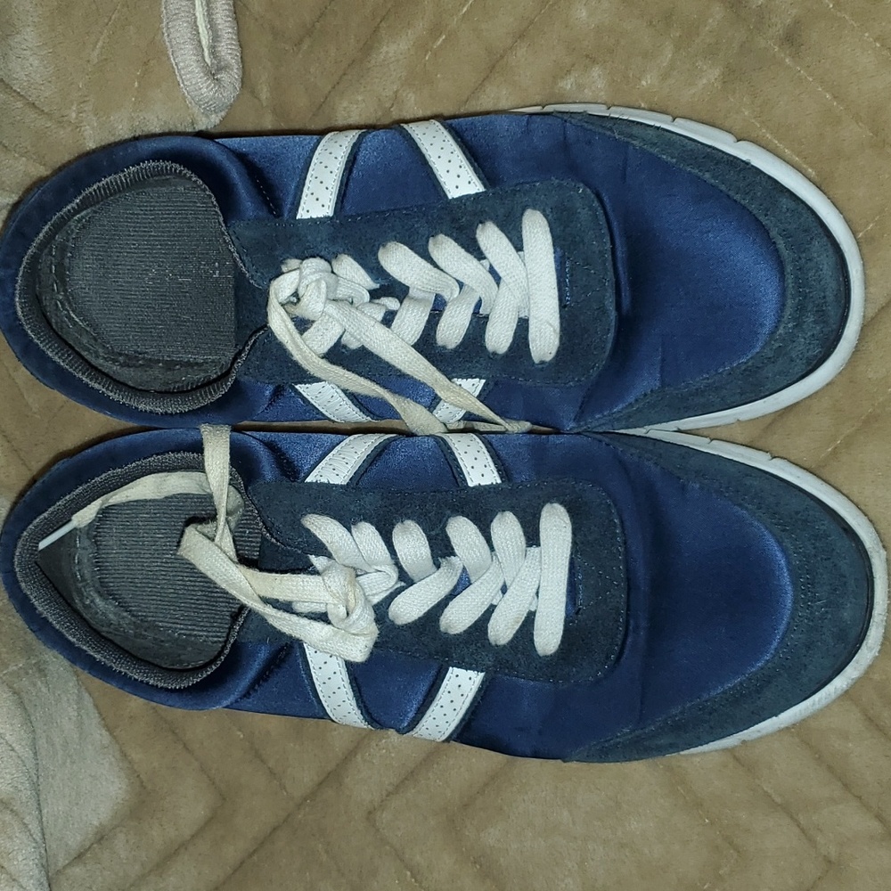 VIONIC Breilyn Satin Sneaker Shoe Women's Sz 10
